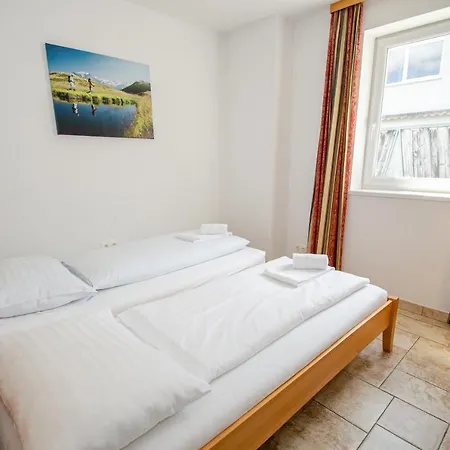 Apartament Penthouse In The Heart Of Zell Am *